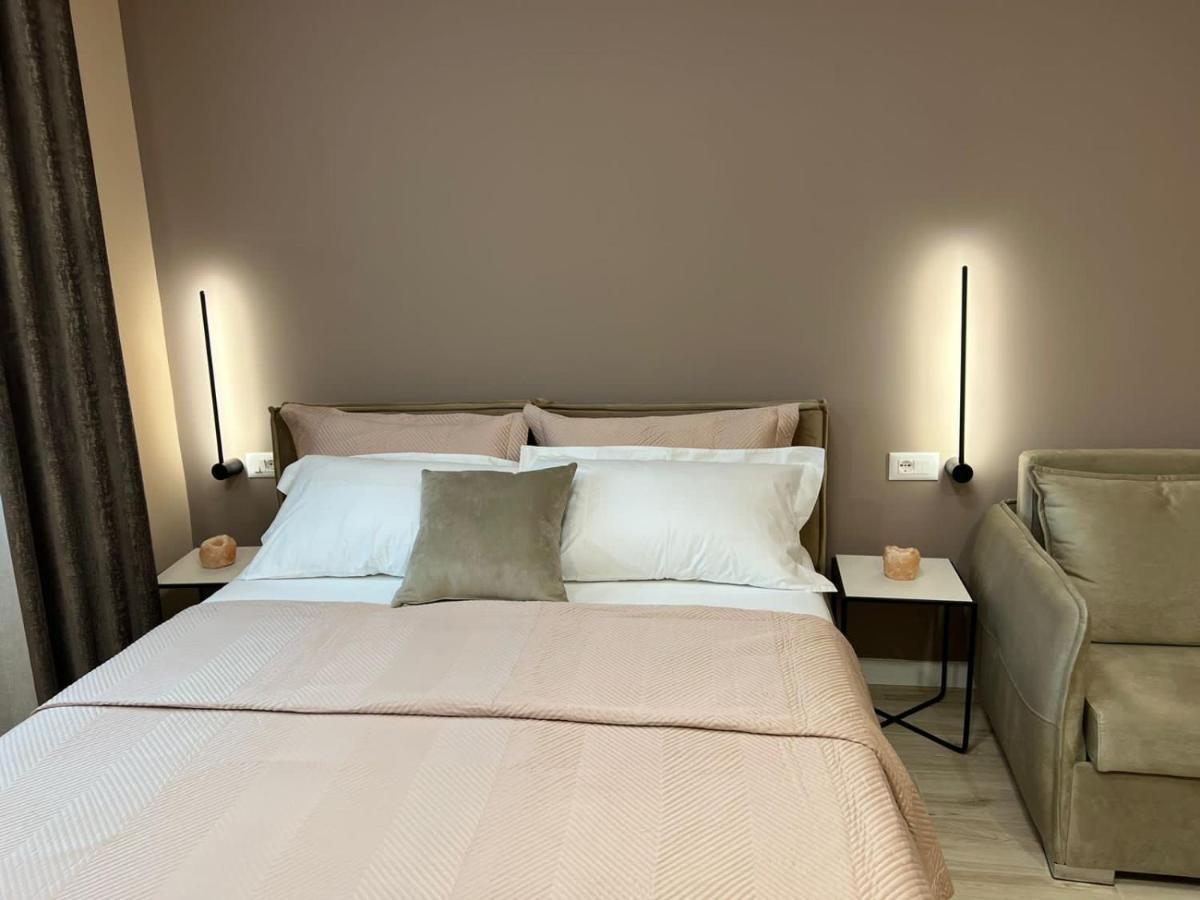Smart Home , Lovely Apartment In تيرانا المظهر الخارجي الصورة