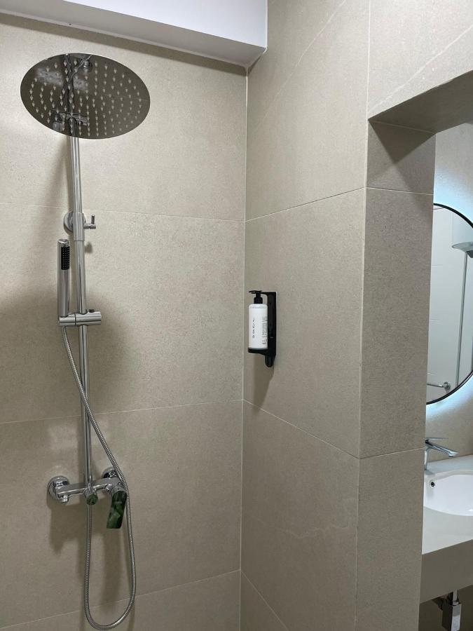 Smart Home , Lovely Apartment In تيرانا المظهر الخارجي الصورة